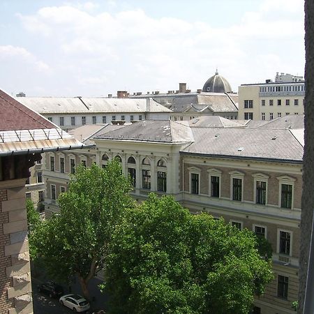Next Door Apartment بودابست الغرفة الصورة